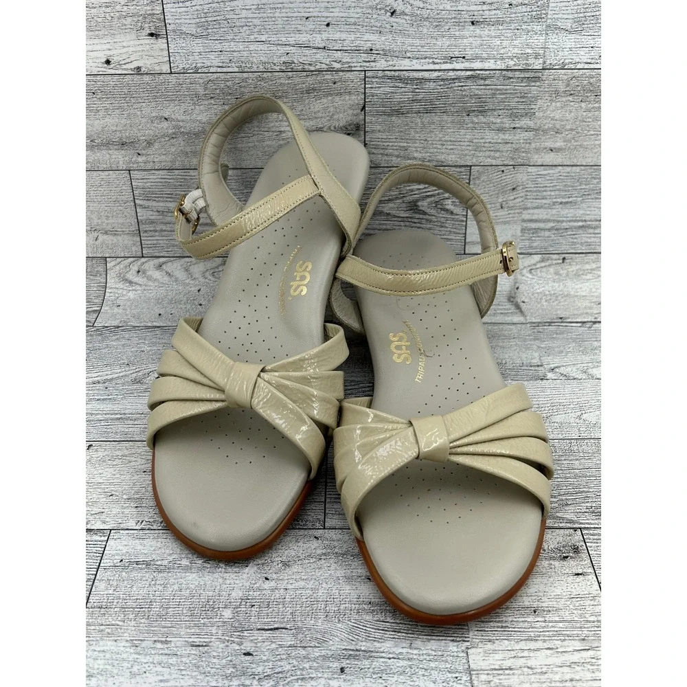 SAS Tripad Comfort Womens 7.5 M Cream‎ Patent Leather Wedge Sandals Made in USA